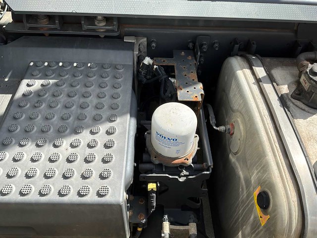 2018 volvo truck container transporter dubbele aanhanger - afbeelding 33 van  62