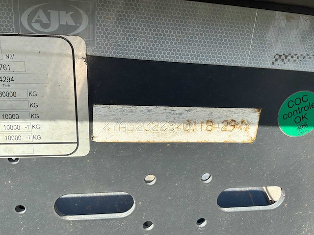 2018 volvo truck container transporter dubbele aanhanger - afbeelding 39 van  62