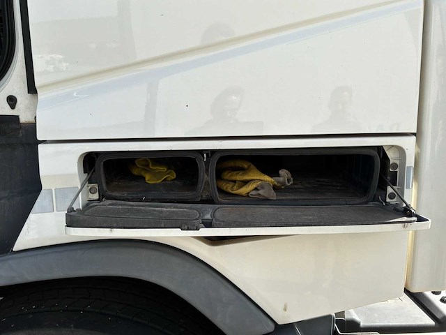 2018 volvo truck container transporter dubbele aanhanger - afbeelding 40 van  62