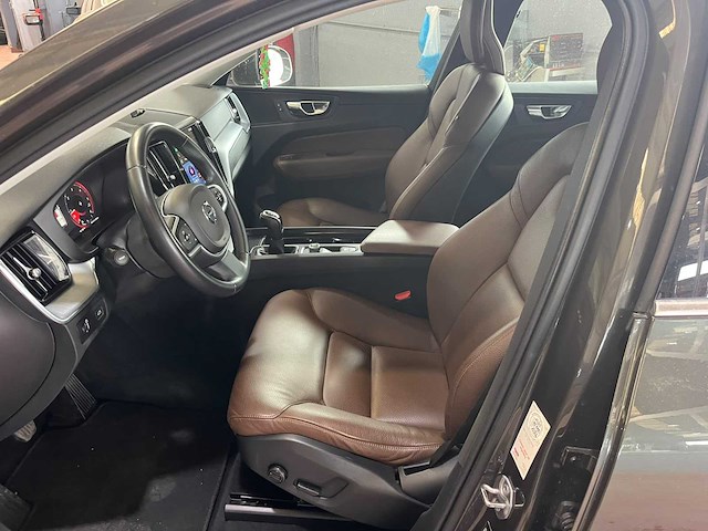 2018 volvo xc60 - personenauto - afbeelding 4 van  18