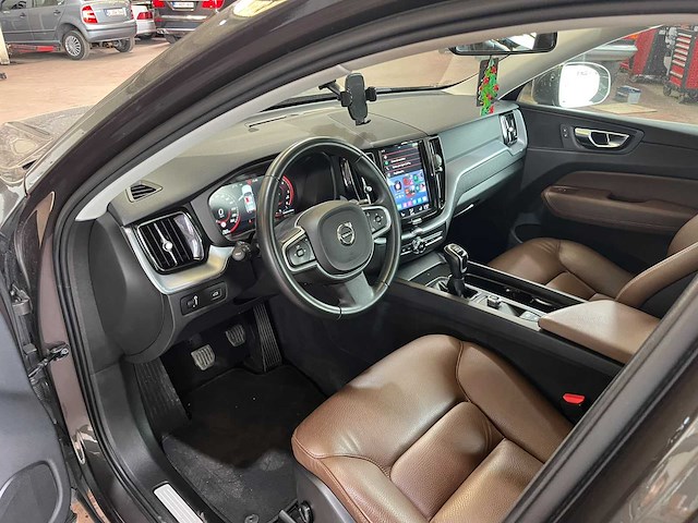 2018 volvo xc60 - personenauto - afbeelding 5 van  18