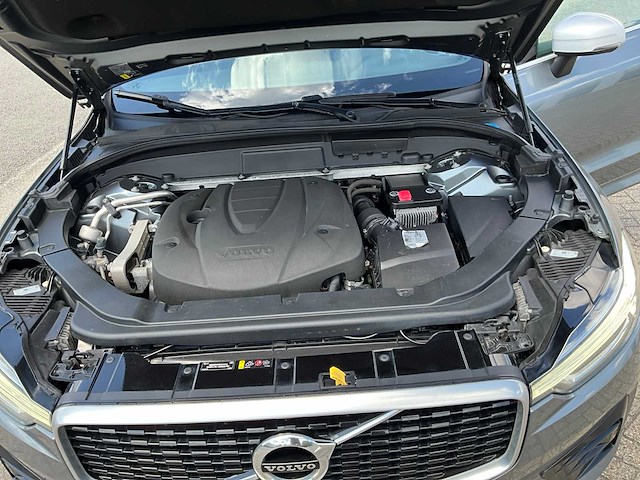 2018 volvo xc60 personenauto - afbeelding 8 van  28