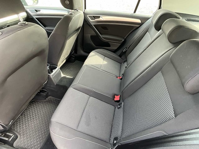 2018 vw golf personenauto - afbeelding 2 van  33