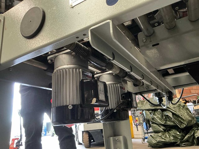 2018 youngsunpack mh-fj-1a dozensluitmachine - afbeelding 2 van  11