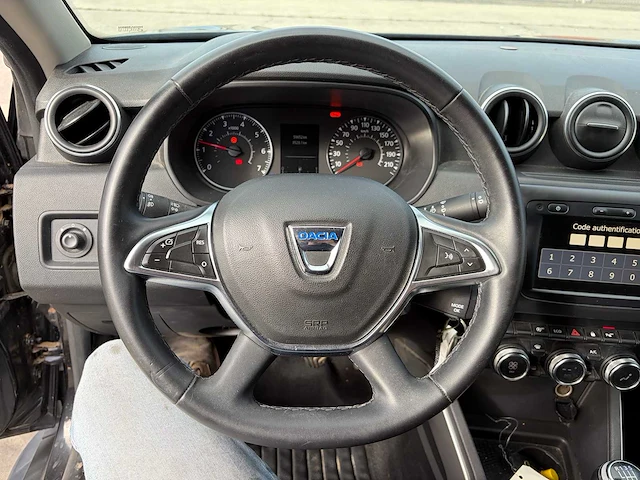 2019 - dacia - duster - 1.3i - 16v turbo tce 150 - car - afbeelding 4 van  22