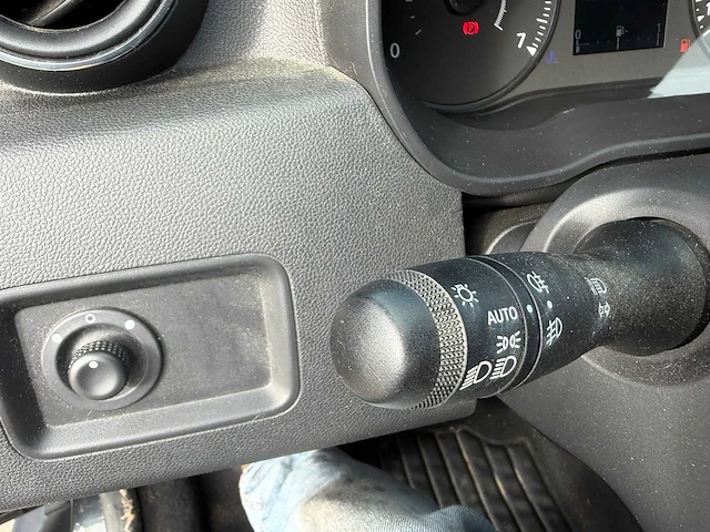 2019 - dacia - duster - 1.3i - 16v turbo tce 150 - car - afbeelding 5 van  22