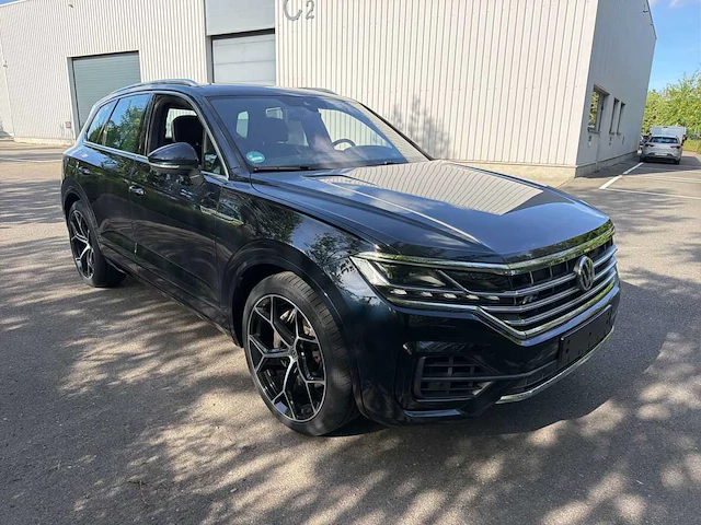 2019 - volkswagen touareg - 3.0 tsi r-line 4motion - suv - afbeelding 22 van  28