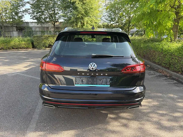 2019 - volkswagen touareg - 3.0 tsi r-line 4motion - suv - afbeelding 26 van  28