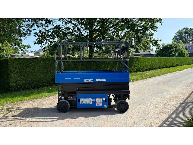 2019 aichi sv06e1nl compacte hoogwerker (42h!) - functioneel - afbeelding 1 van  7