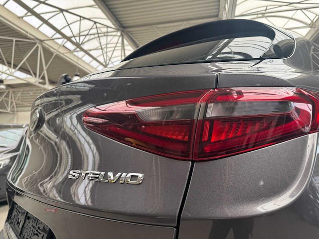 2019 alfa romeo stelvio q4 2.0 benzine - afbeelding 27 van  28