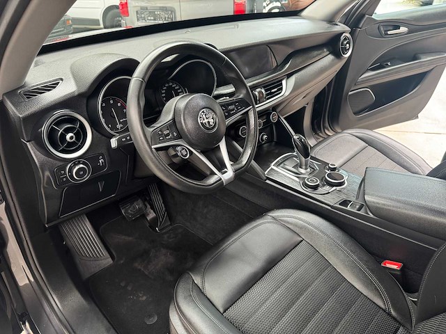 2019 alfa romeo stelvio q4 2.0 benzine - afbeelding 10 van  29