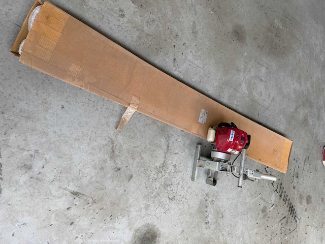 2019 altrad midiscreed 200 vibrerende betonschaal - afbeelding 1 van  2