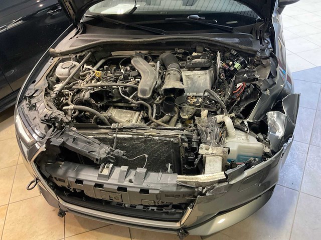 2019 audi a3 sportback schadewagen - afbeelding 2 van  34