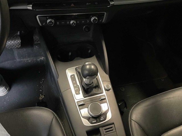 2019 audi a3 sportback schadewagen - afbeelding 18 van  34