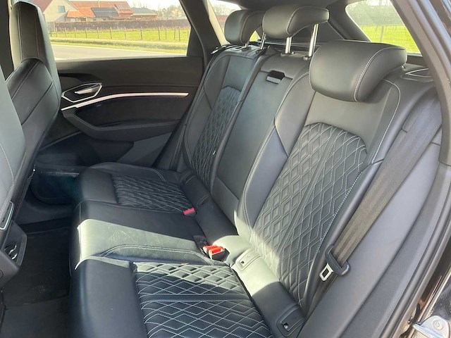 2019 audi e-tron suv - afbeelding 13 van  13