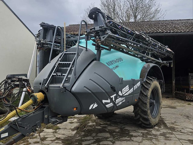 2019 berthoud 4200 veldspuit - afbeelding 1 van  13