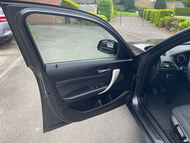 2019 bmw 118i hatchback personenauto - afbeelding 3 van  50