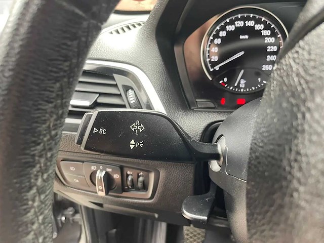 2019 bmw 118i hatchback personenauto - afbeelding 4 van  50