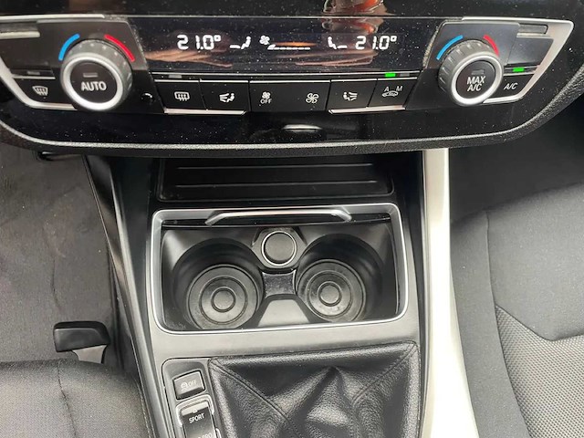 2019 bmw 118i hatchback personenauto - afbeelding 11 van  50