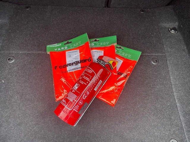 2019 bmw 118i hatchback personenauto - afbeelding 29 van  50