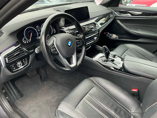 2019 bmw 520i g5l personenauto - afbeelding 16 van  19