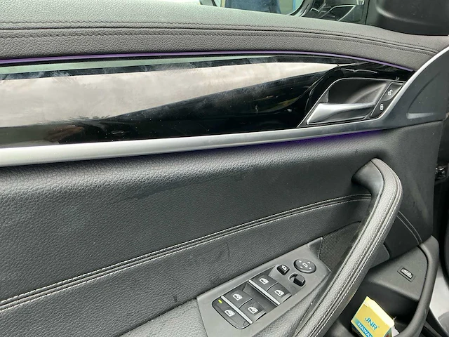 2019 bmw 520i g5l personenauto - afbeelding 3 van  19