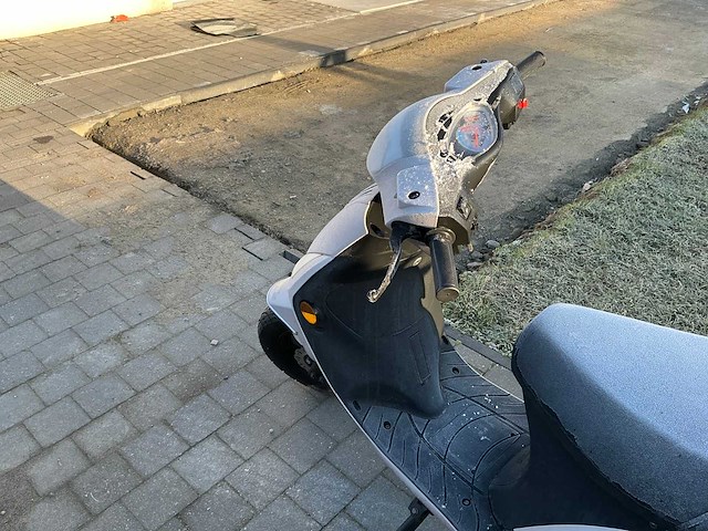 2019 btc znad50 brommer - afbeelding 5 van  10