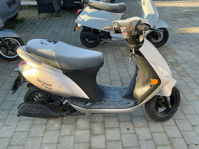2019 btc znad50 brommer - afbeelding 6 van  10