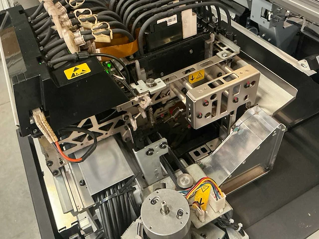 2019 canon colorado 1650 roll-to-roll uv-gel grootformaat printer - afbeelding 3 van  11