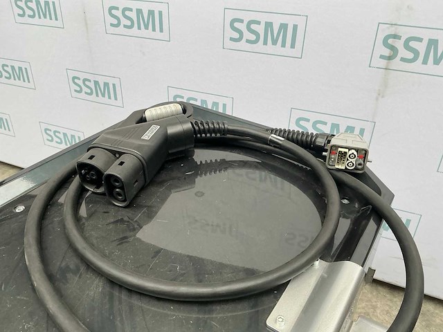 2019 designwerk parke p1 draagbare batterij / ev-lader - afbeelding 5 van  8