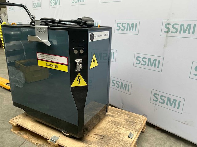 2019 designwerk parke p1 draagbare batterij / ev-lader - afbeelding 7 van  8