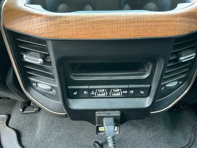 2019 dodge ram 1500 longhorn edition personenauto - afbeelding 24 van  41