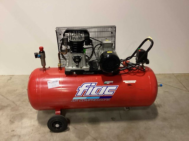 2019 fiac luchtcompressor - afbeelding 1 van  4