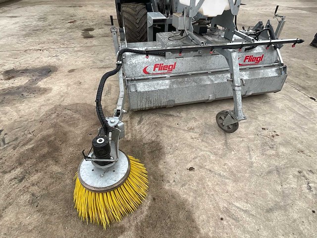 2019 fliegl khe 185/500 veegmachine - incl. giant/weidemann aansluiting - afbeelding 3 van  15