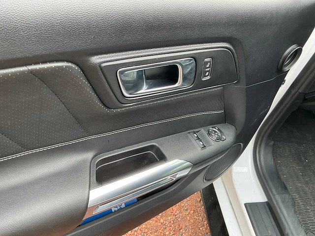2019 ford mustang fastback personenauto - afbeelding 17 van  45