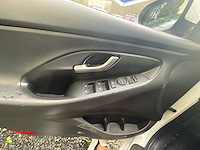 2019 hyundai i30 personenauto - afbeelding 13 van  25