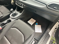 2019 hyundai i30 personenauto - afbeelding 4 van  27