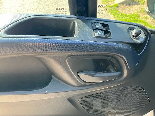 2019 iveco daily 35s18 - 3l - automaat- airco lichte vracht - afbeelding 21 van  52