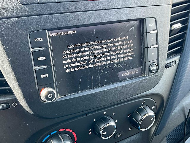 2019 iveco daily 35s18 - 3l - automaat- airco lichte vracht - afbeelding 30 van  52