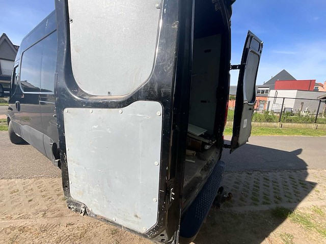 2019 iveco daily 35s18 - 3l - automaat- airco lichte vracht - afbeelding 39 van  52