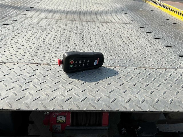 2019 iveco eurocargo 120-220 takelvrachtwagen low loader - afbeelding 28 van  44