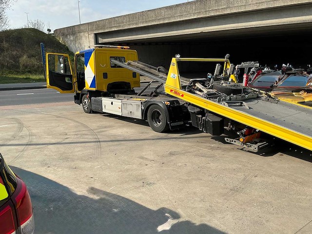 2019 iveco eurocargo 120-220 takelvrachtwagen low loader - afbeelding 19 van  36