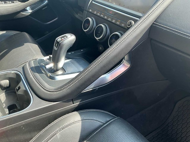 2019 jaguar e-pace - afbeelding 33 van  44