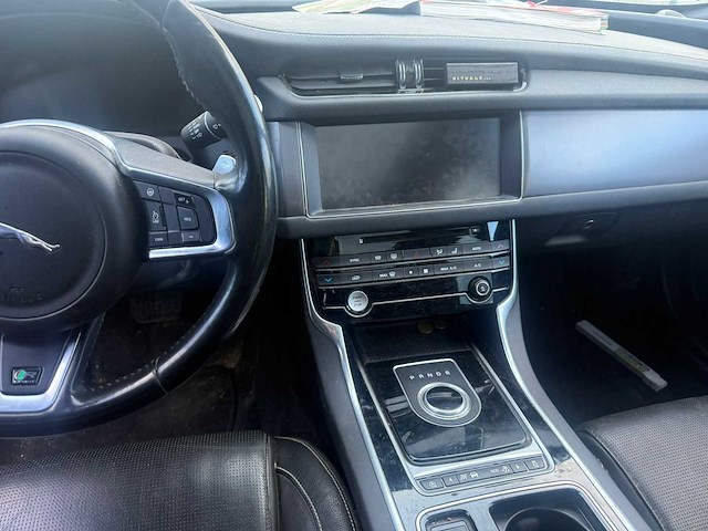 2019 jaguar xf personenauto - afbeelding 12 van  32