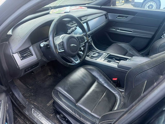 2019 jaguar xf personenauto - afbeelding 14 van  32