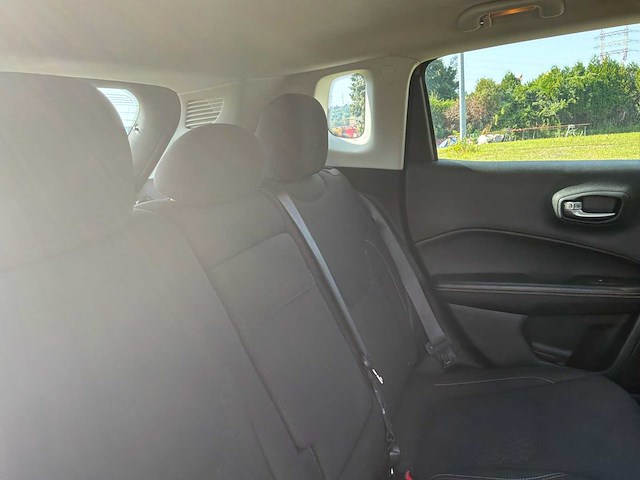 2019 jeep compass car - afbeelding 27 van  46