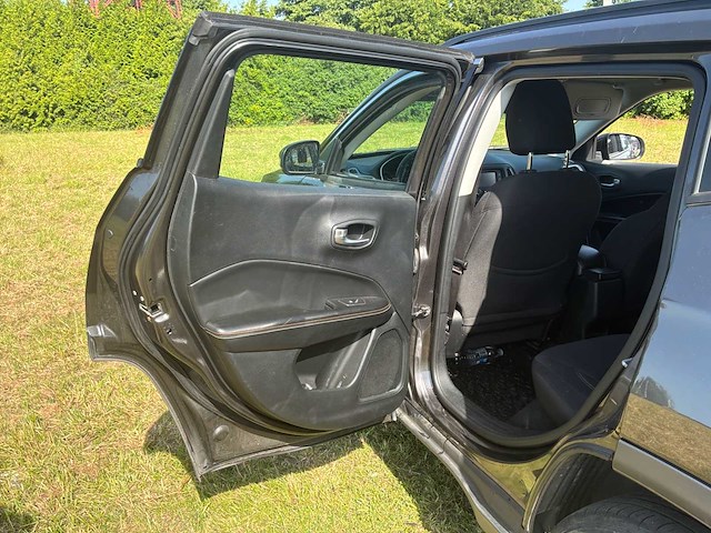 2019 jeep compass car - afbeelding 14 van  46