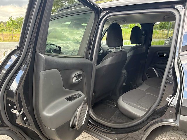 2019 jeep renegade personenauto - afbeelding 13 van  30