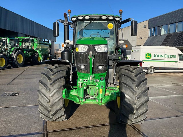2019 john deere 6r215 vierwielaangedreven landbouwtractor - afbeelding 12 van  23
