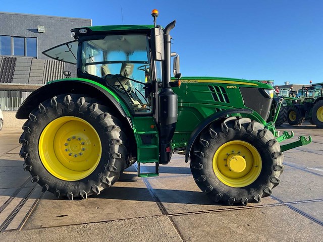 2019 john deere 6r215 vierwielaangedreven landbouwtractor - afbeelding 18 van  23